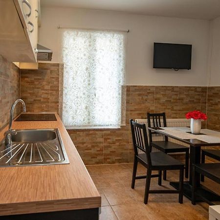 Apartment Nina Biograd Na Moru Esterno foto
