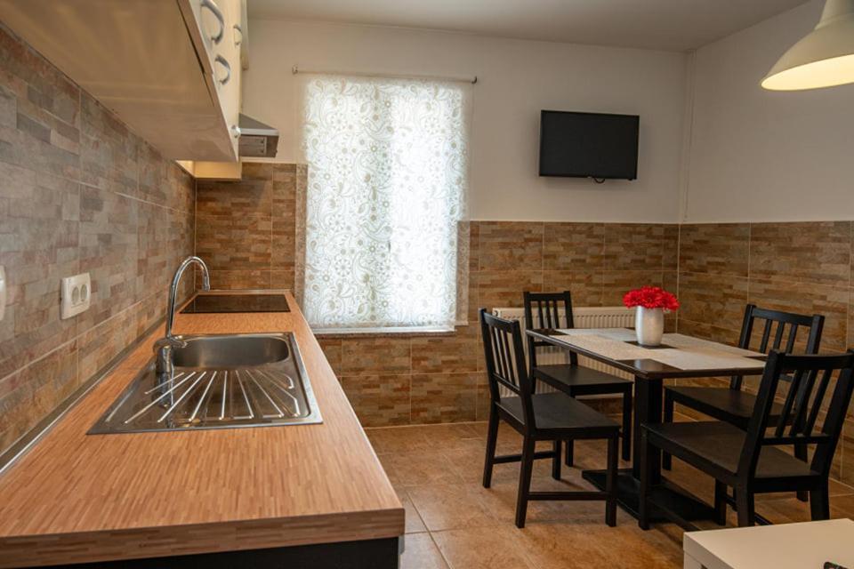 Apartment Nina Biograd Na Moru Esterno foto